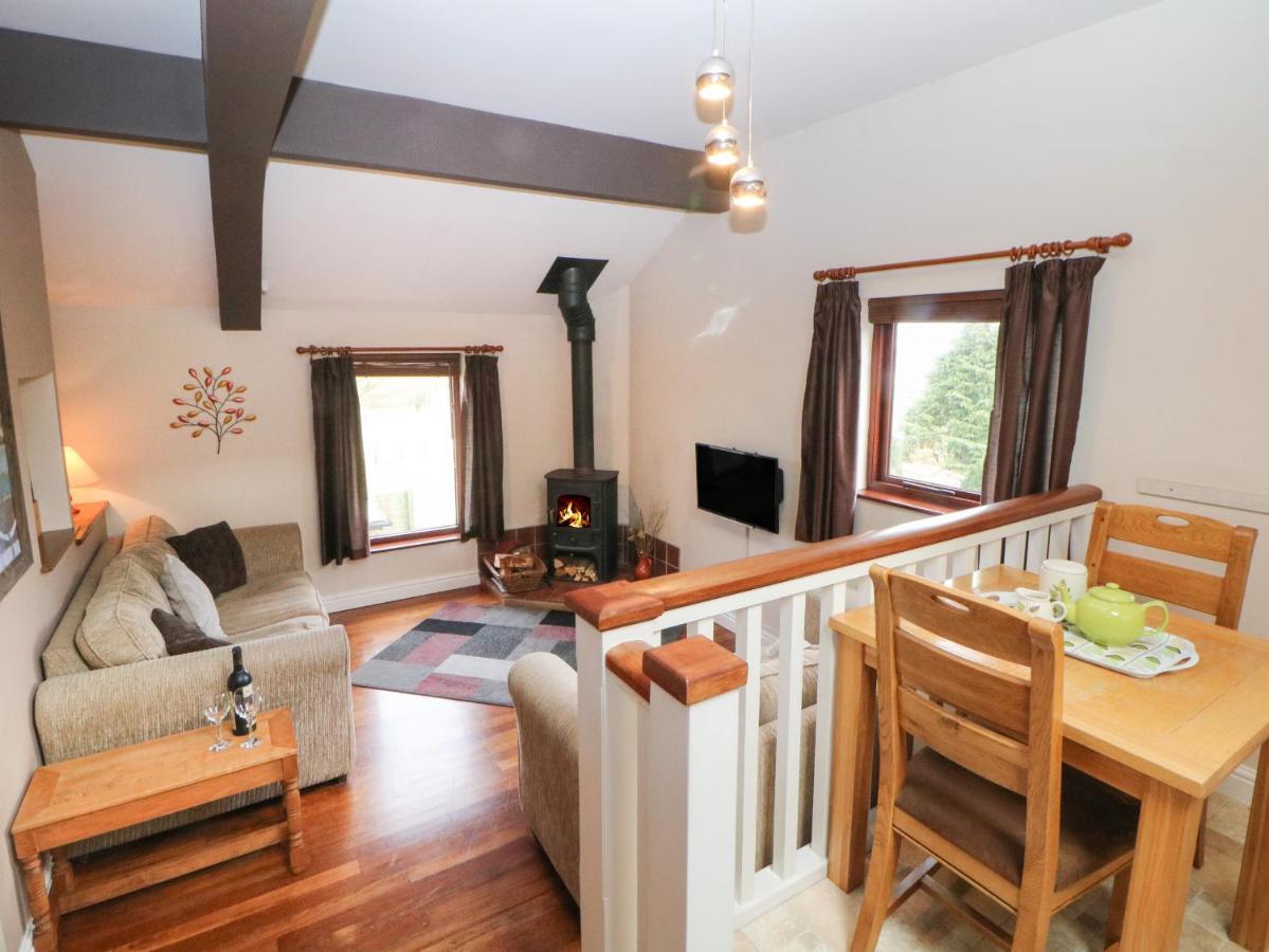 Horse Mill Lodge Taddington Экстерьер фото