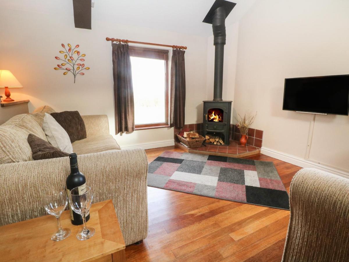 Horse Mill Lodge Taddington Экстерьер фото
